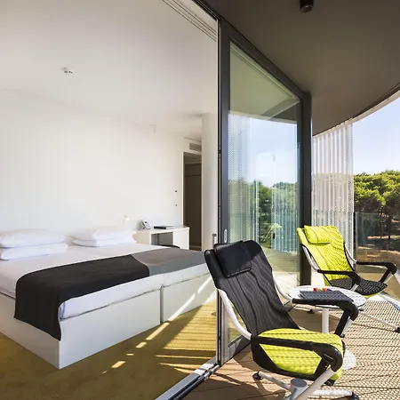 Maistra Select Family Amarin ホテル 4*