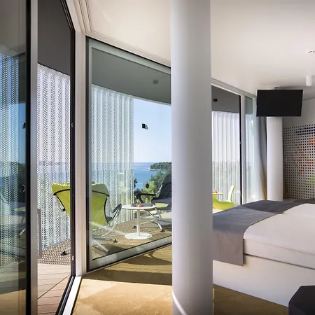 Maistra Select Family Amarin 4*