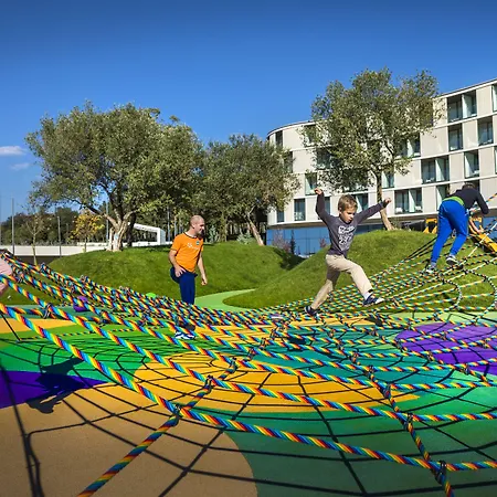 Maistra Select Family Amarin