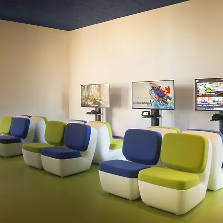 Maistra Select Family Amarin Hotel