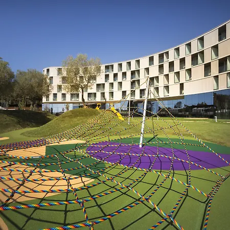 Maistra Select Family Amarin ホテル