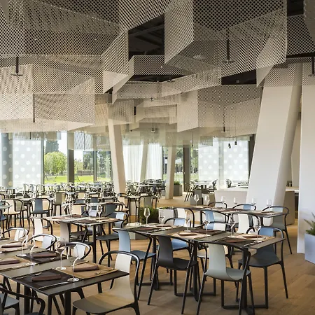 ホテル Maistra Select Family Amarin 4*