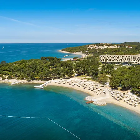 Maistra Select Family Amarin Hotel