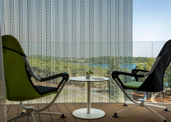 Maistra Select Family Amarin 4*