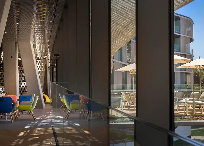 Maistra Select Family Amarin Hotell