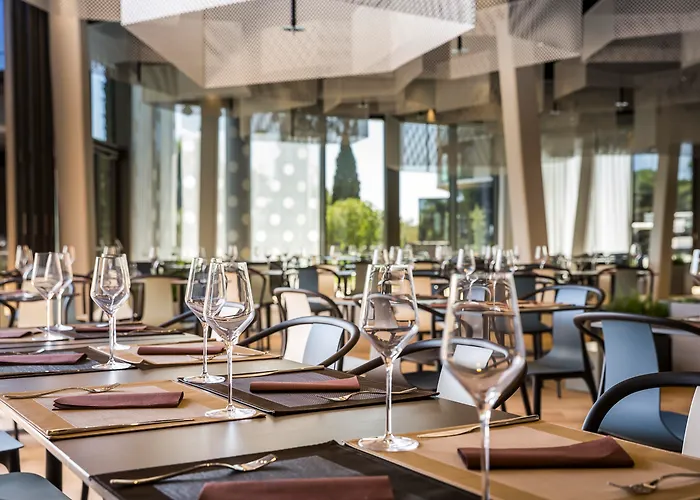 Maistra Select Family Amarin Hotell