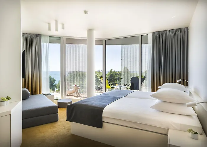 Maistra Select Family Amarin Hotell