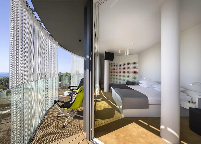 Maistra Select Family Amarin Hotell