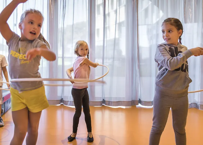 Maistra Select Family Amarin 4*