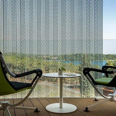 Maistra Select Family Amarin 4*