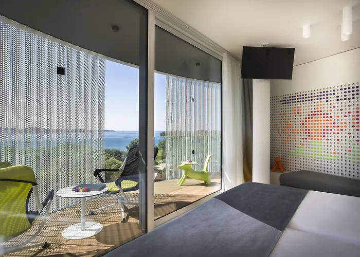 Maistra Select Family Amarin 4*