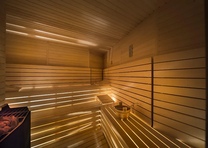 Maistra Select Family Amarin 4*