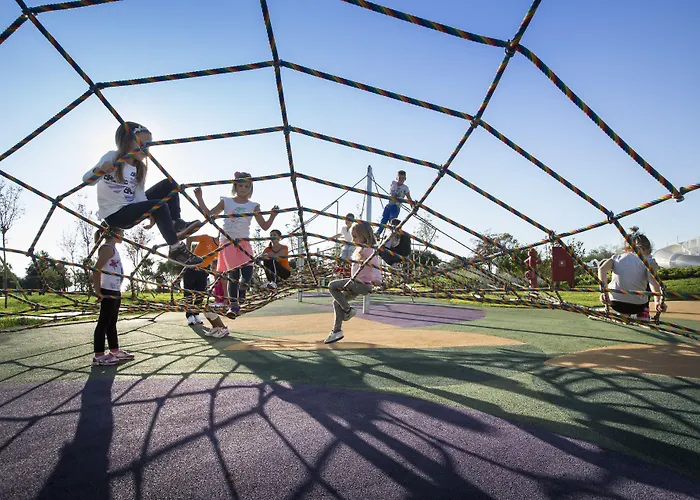 Maistra Select Family Amarin