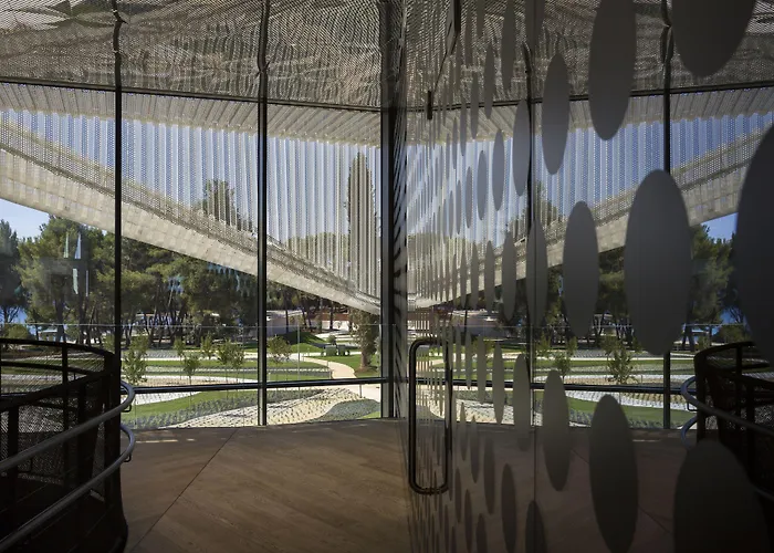 Maistra Select Family Amarin Hotel 4*