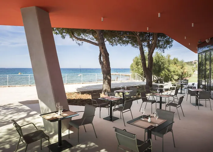 Maistra Select Family Amarin Hotel