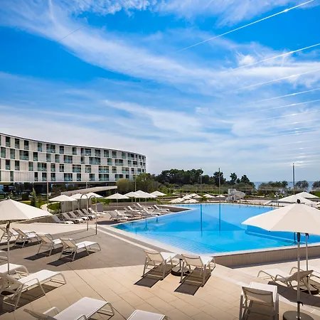 Maistra Select Family Amarin Отель 4*