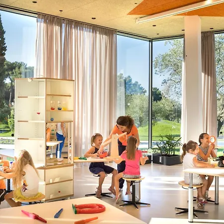 Maistra Select Family Amarin