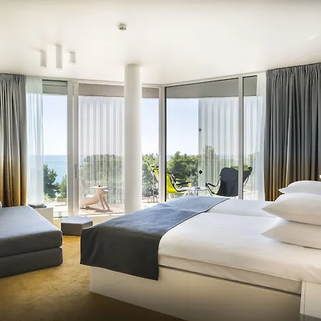 Maistra Select Family Amarin Hotel