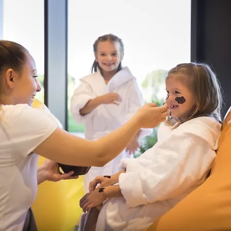 Maistra Select Family Amarin