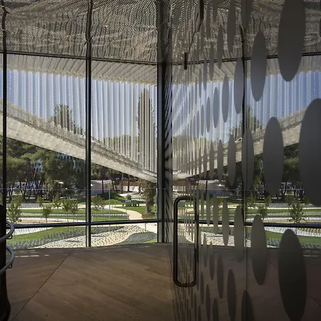 Maistra Select Family Amarin Hotel 4*