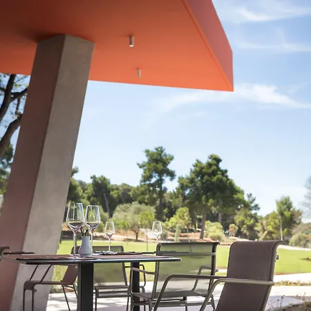 Maistra Select Family Amarin Hotel